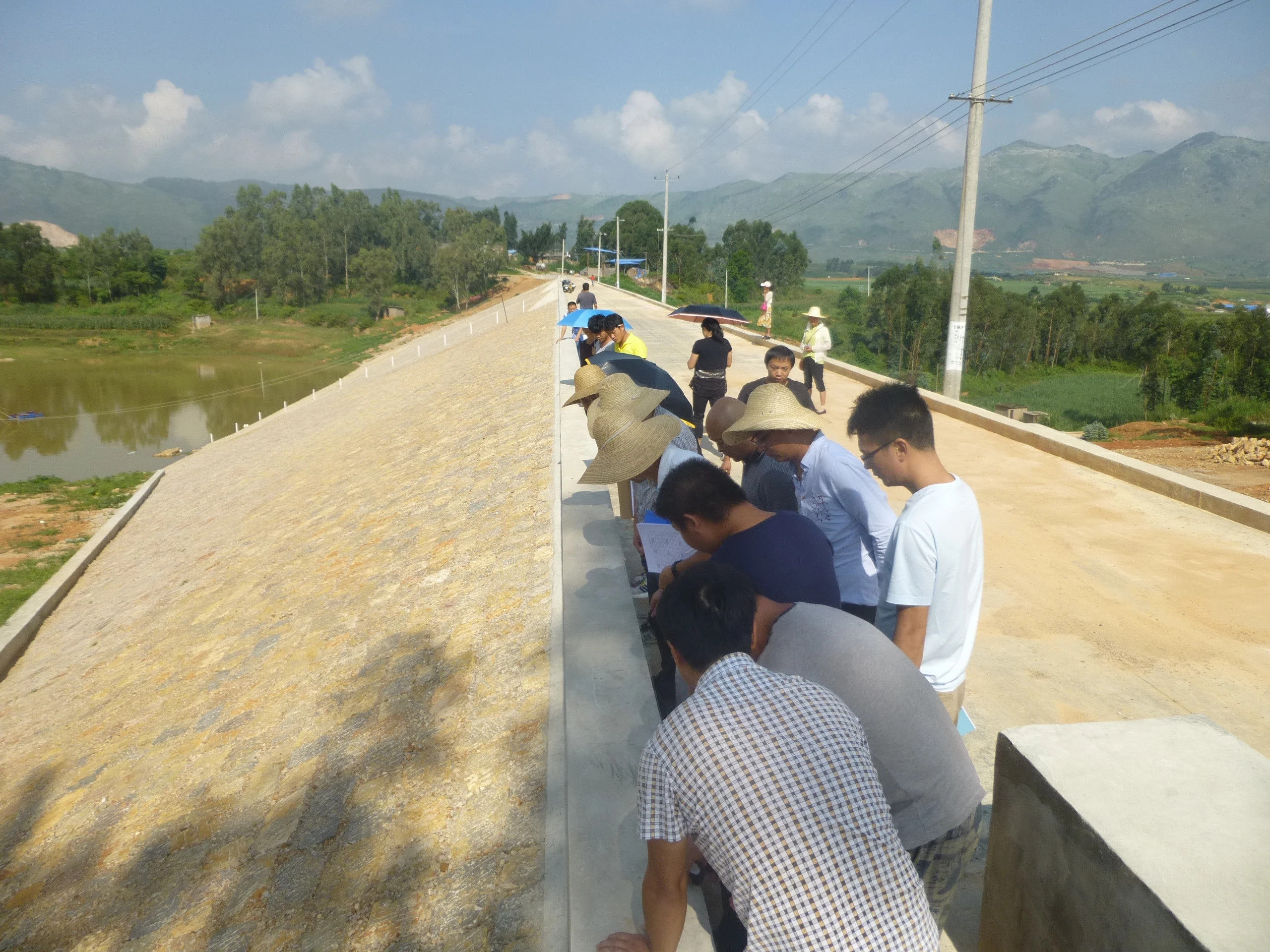 H:\跟班学习材料\网站建设\信息\16-9-1\弥勒市草海子等44座水库除险加固工程分部工程验收 (1).JPG