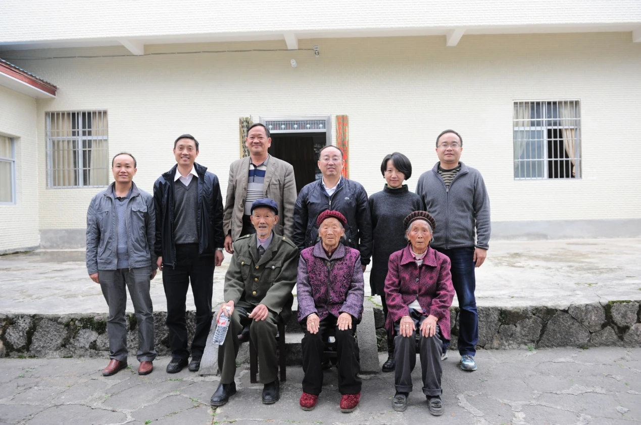 clip_image001.jpg clip_image001.jpg