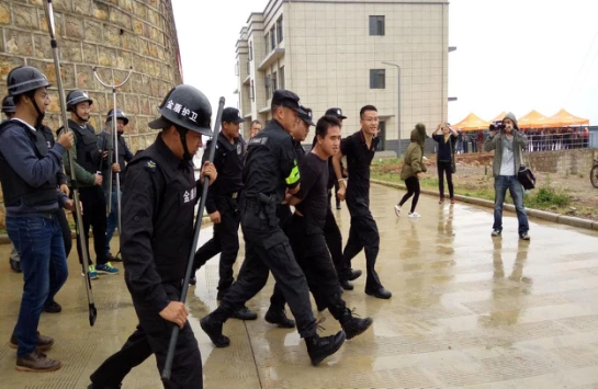 蒙自市水务局城镇供水公司开展反恐防爆应急演练2.png 蒙自市水务局城镇供水公司开展反恐防爆应急演练2.png