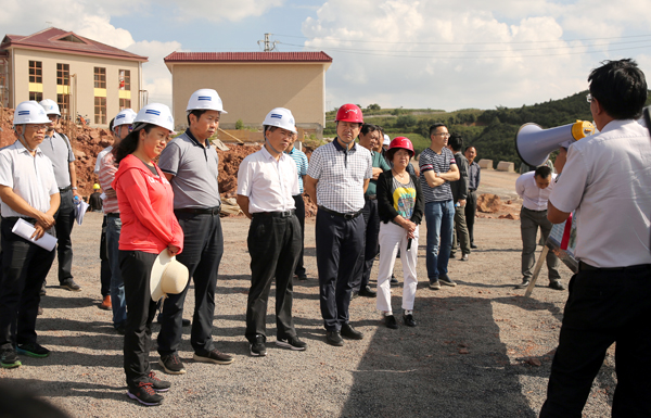 02-600.jpg 02-600.jpg